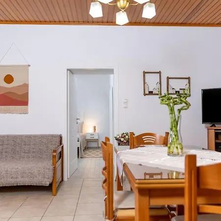Avgerinos * Naxos City
